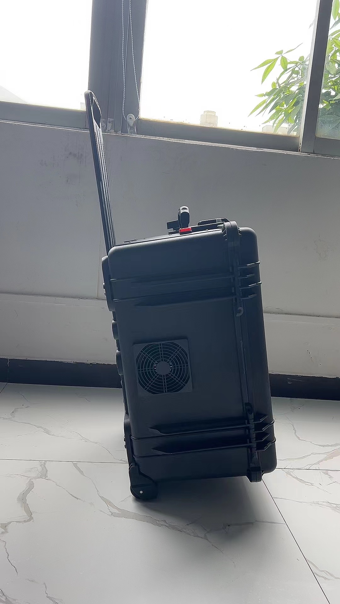 上思手拉箱型移动通信干扰器